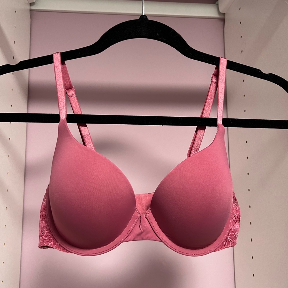 Gently Used! Victoria’s Secret Push up Bra
